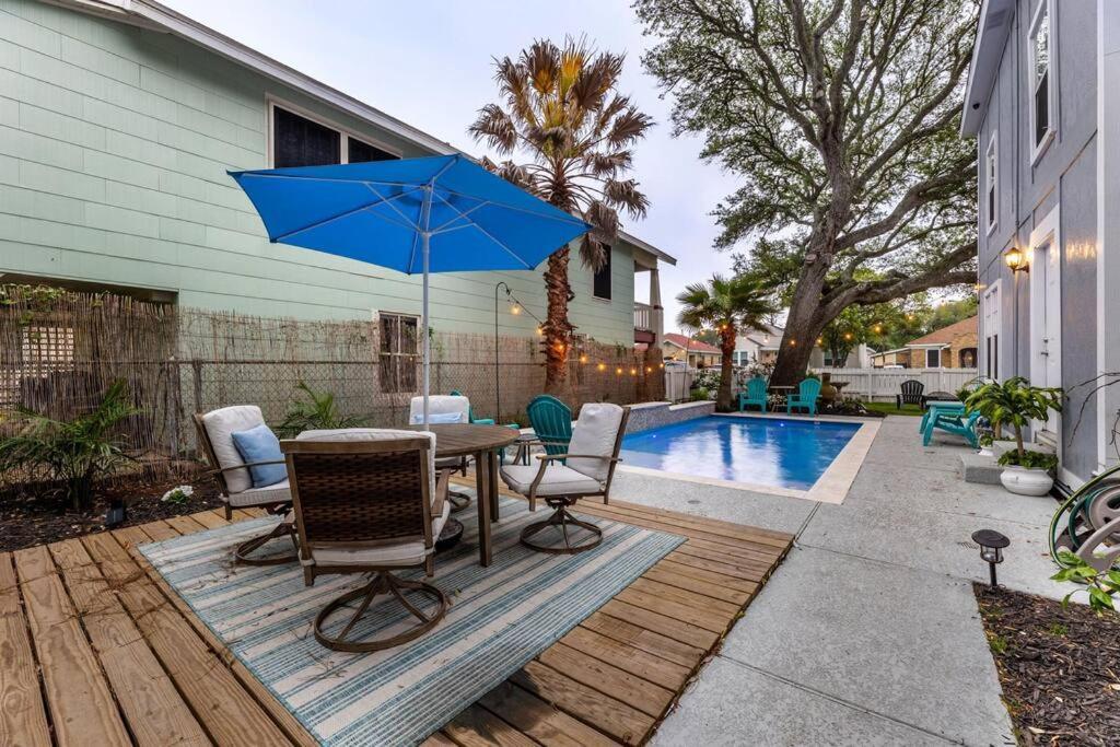 5/3 With A Heated Pool 2 Min From Beach, Updated Galveston Exterior foto